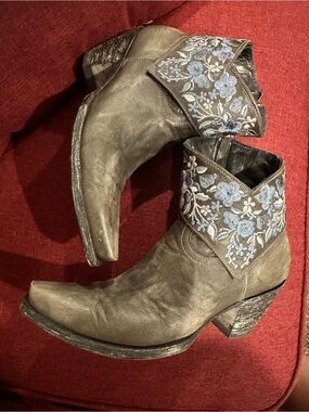 Old Gringo Ankle Boots with Blue Floral Cuff Embroidery